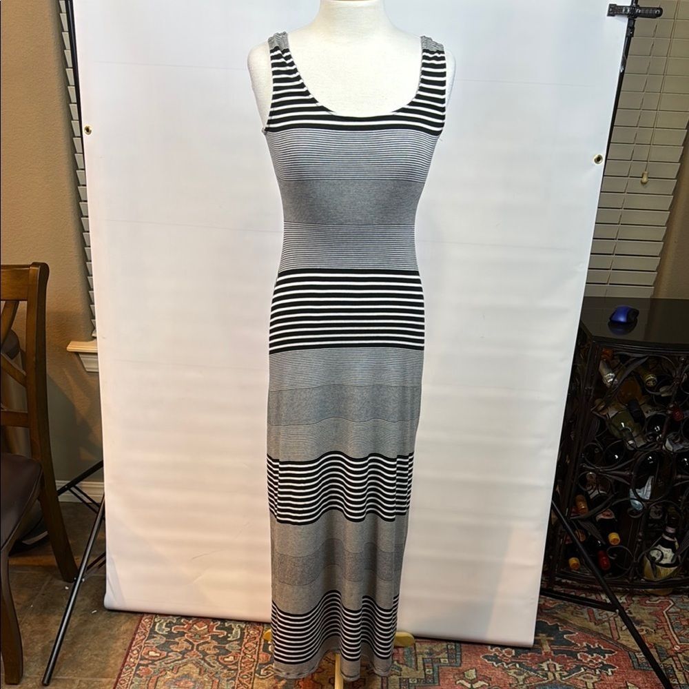 Merona Black and White Striped Sleeveless Maxi Dress, Small